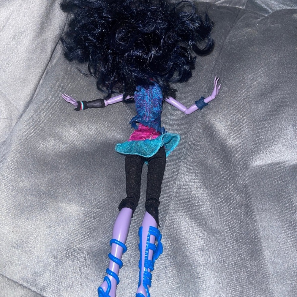 Monster high dolls - Picture 3 of 8